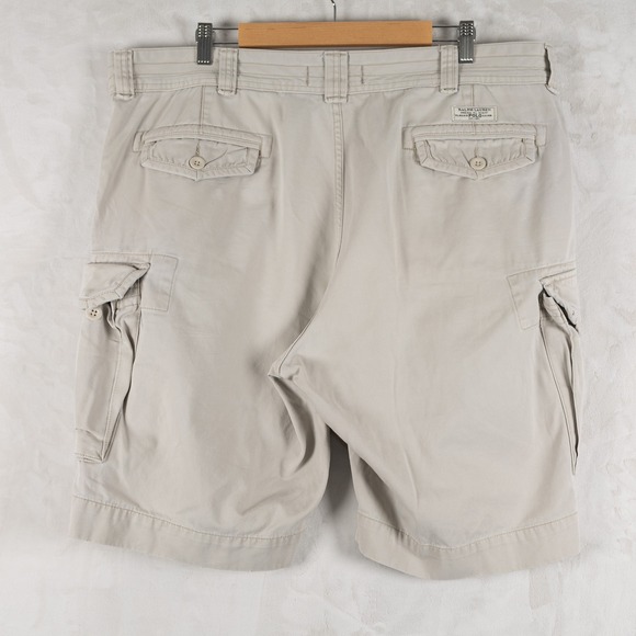 Polo Ralph Lauren Khaki Cargo Shorts Mens 100% Cotton Size 40 Casual - Picture 2 of 10